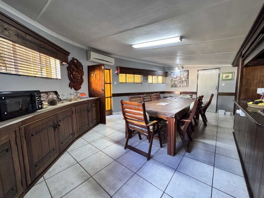 8 Bedroom Property for Sale in Meiringspark North West